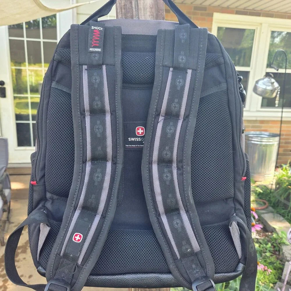 SwissGear Wenger 17 Laptop Backpack Travel Business Black Gray